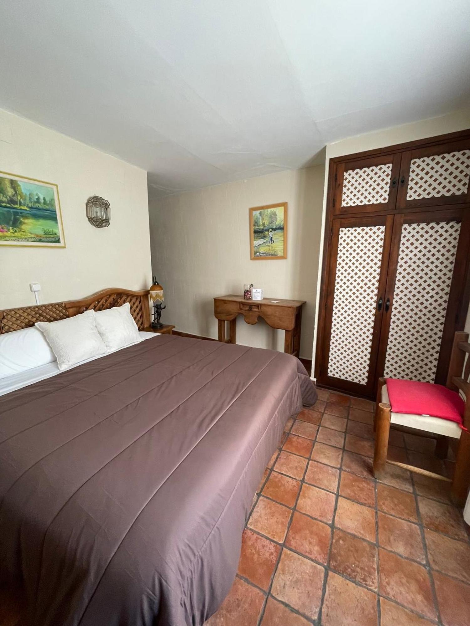 Hostal Posada Huecar クエンカ エクステリア 写真