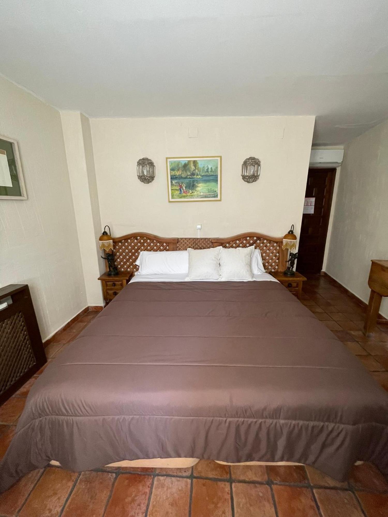 Hostal Posada Huecar クエンカ エクステリア 写真