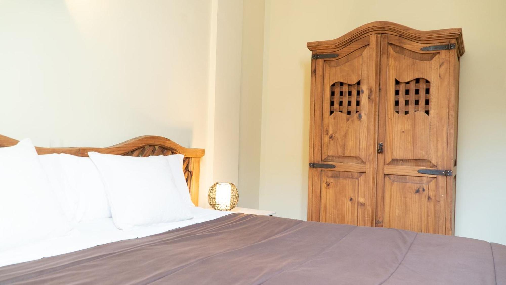 Hostal Posada Huecar クエンカ エクステリア 写真