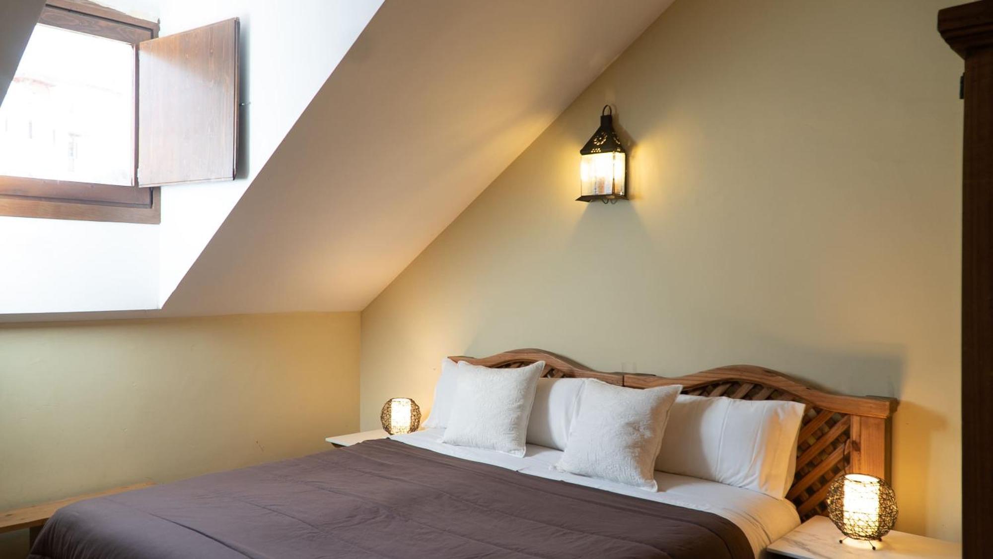 Hostal Posada Huecar クエンカ エクステリア 写真