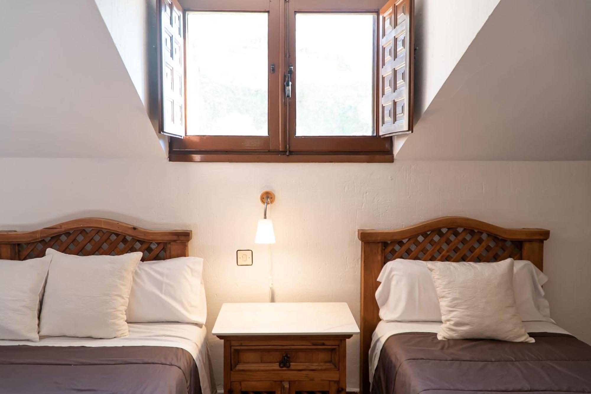 Hostal Posada Huecar クエンカ エクステリア 写真